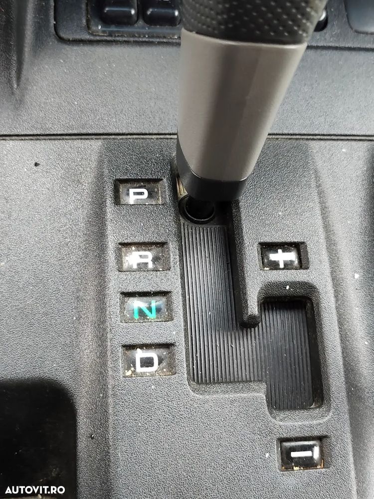 Mitsubishi Pajero SWB 3.2 DI-D GLS A/T, Piele - 12