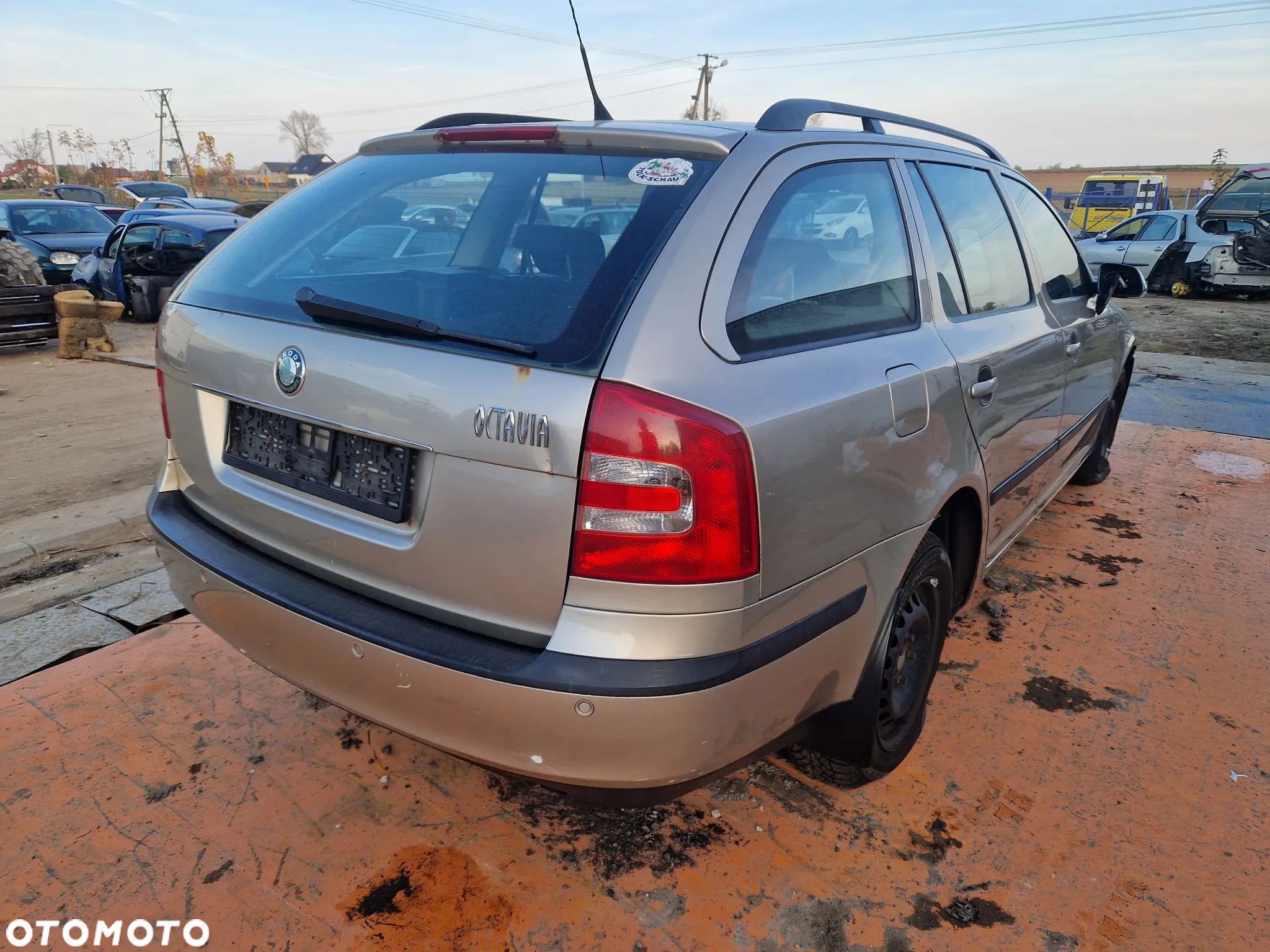 Skoda OCTAVIA II 2004/06-2013/06 Silnik 1.6 BSE 102KM/75kW LF8H na części drzwi klapa zderzak - 1