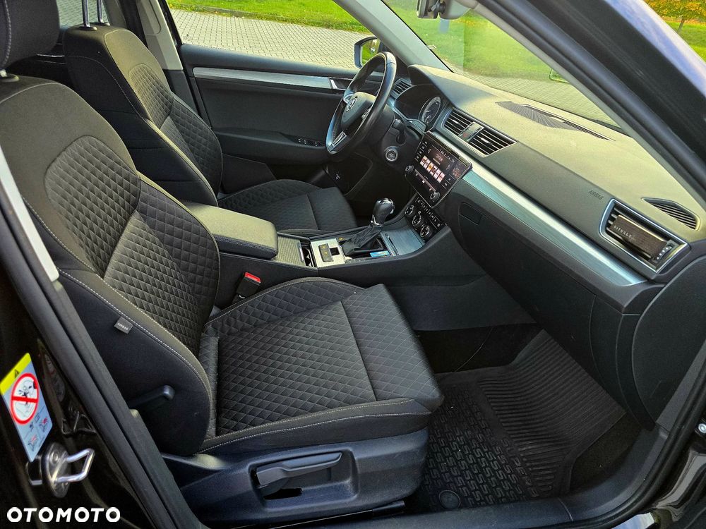 Skoda Superb 2.0 TSI Ambition DSG - 10