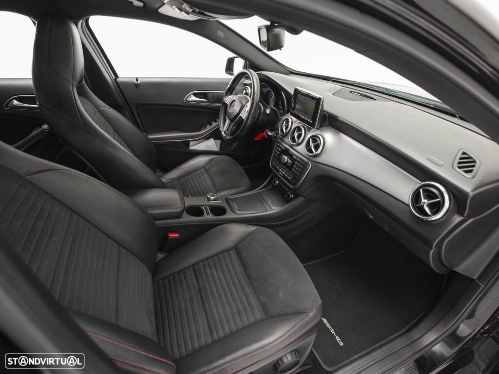 Mercedes-Benz GLA 200 - 14