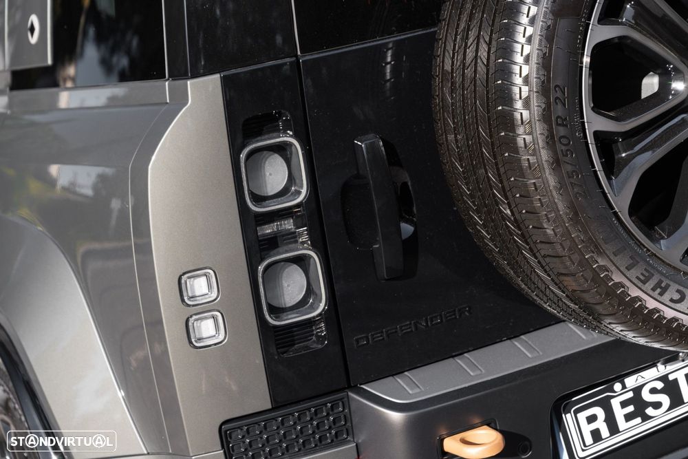 Land Rover Defender 4.4 P635 110 AWD Octa Edition One - 24