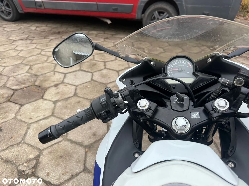 Honda CBR - 28