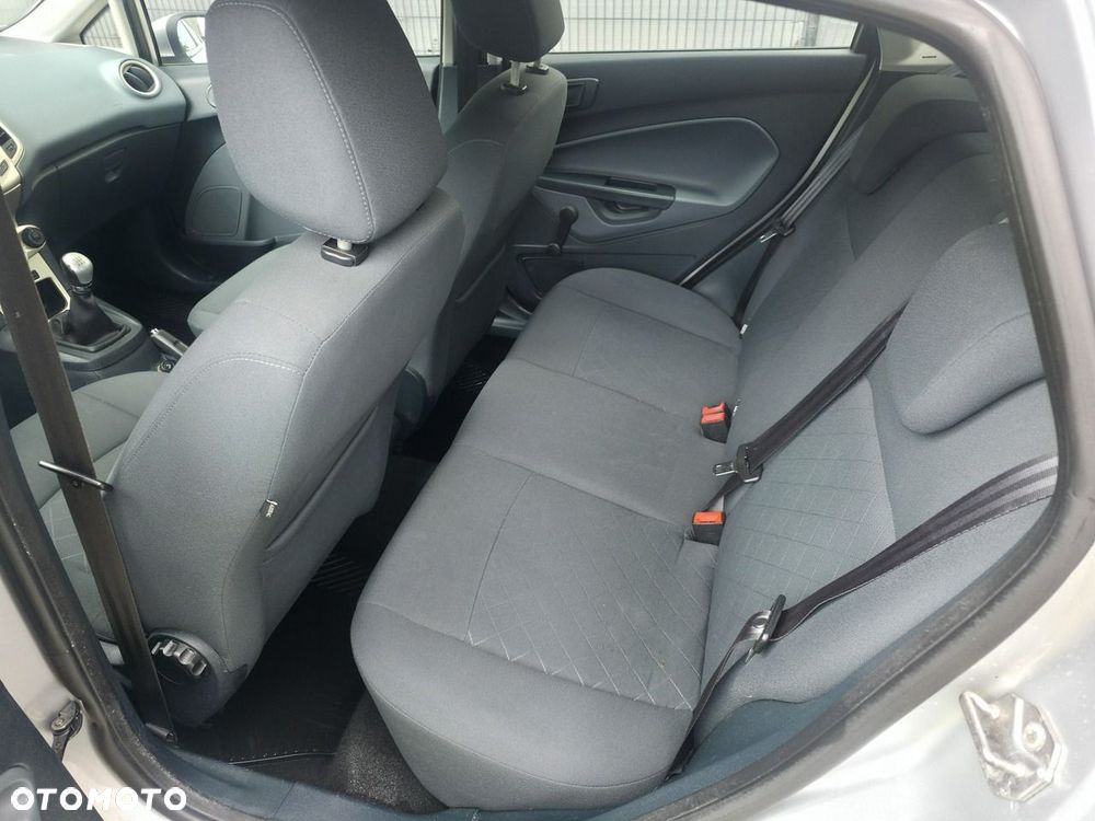 Ford Fiesta - 8