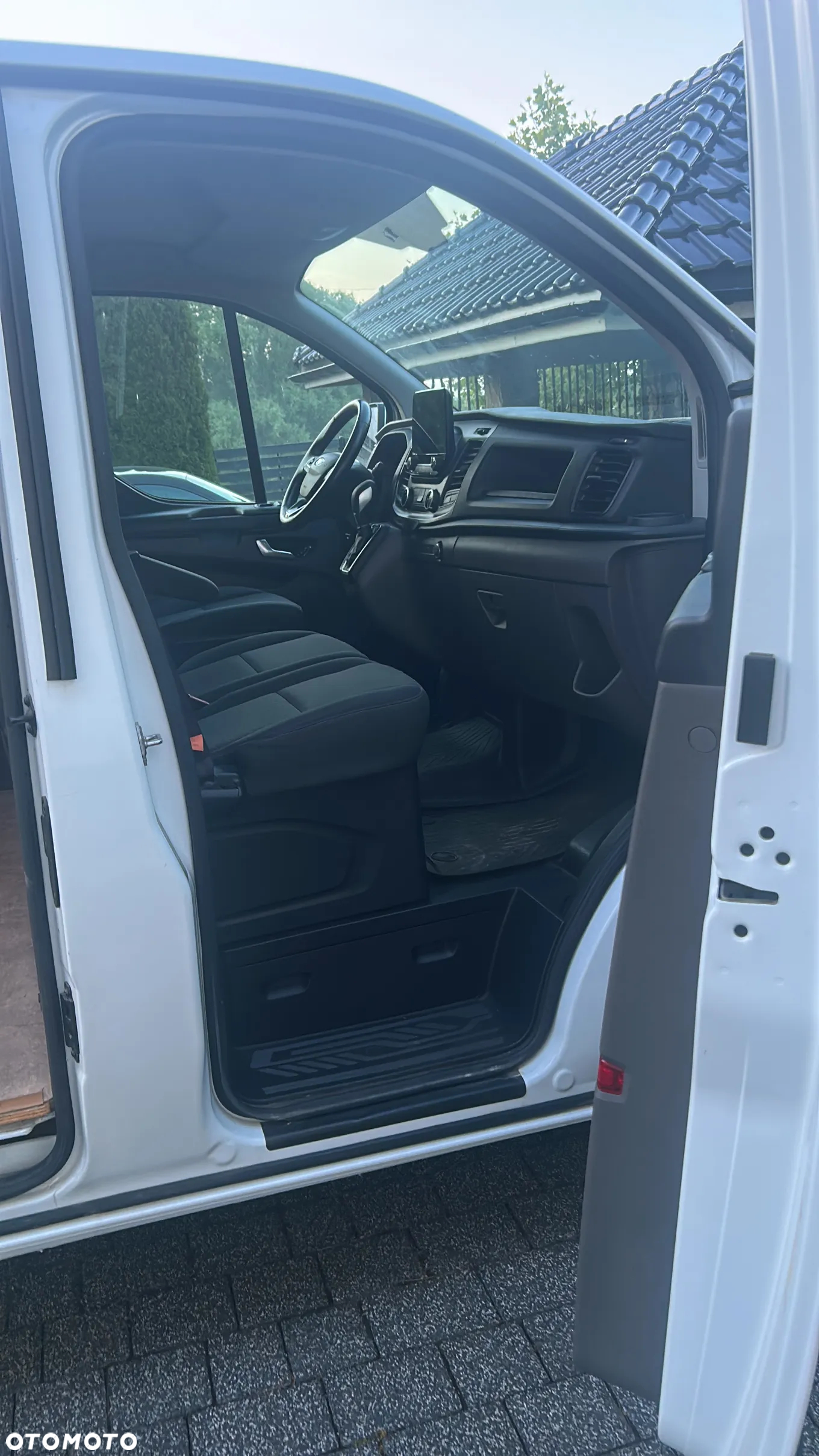 Ford Transit Custom 320 L1H1 LKW VA Autm Trend - 13