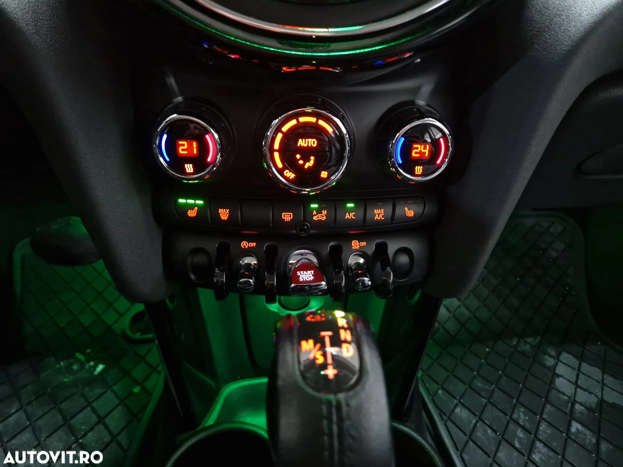 Mini Cooper SD AT Coupe - 19
