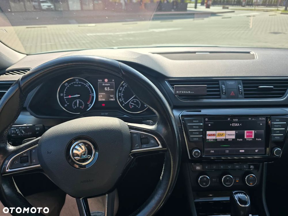 Skoda Superb 2.0 TDI Active DSG - 5