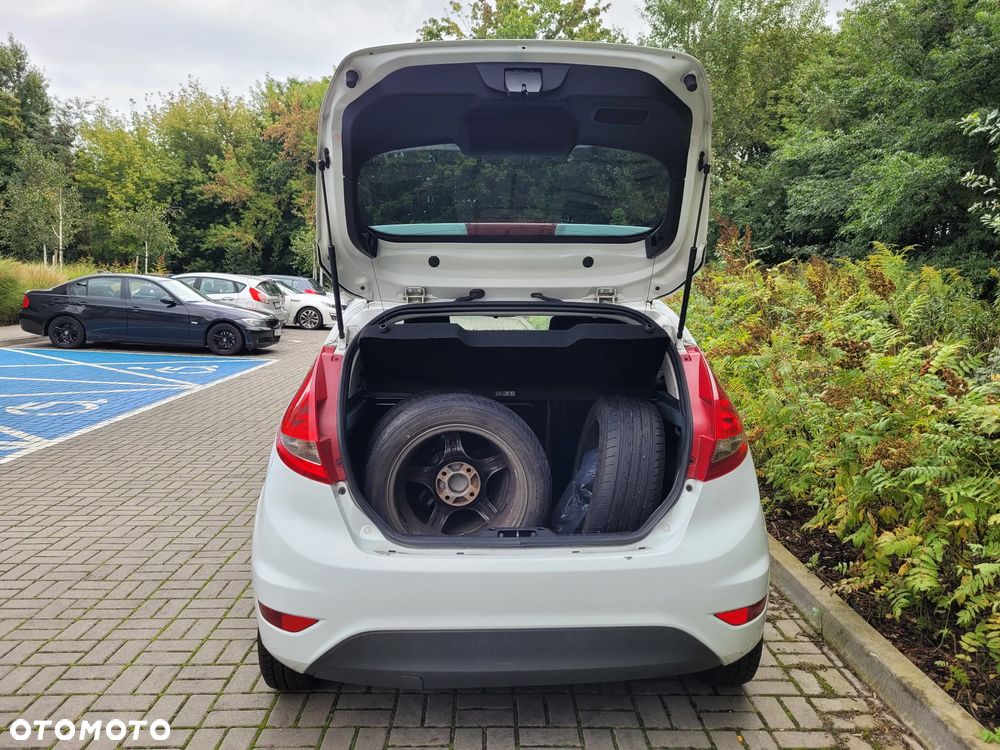 Ford Fiesta 1.4 TDCI - 9