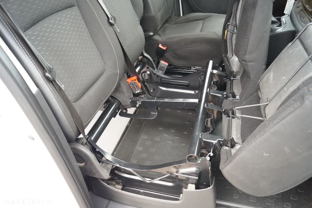 Opel Vivaro - 20