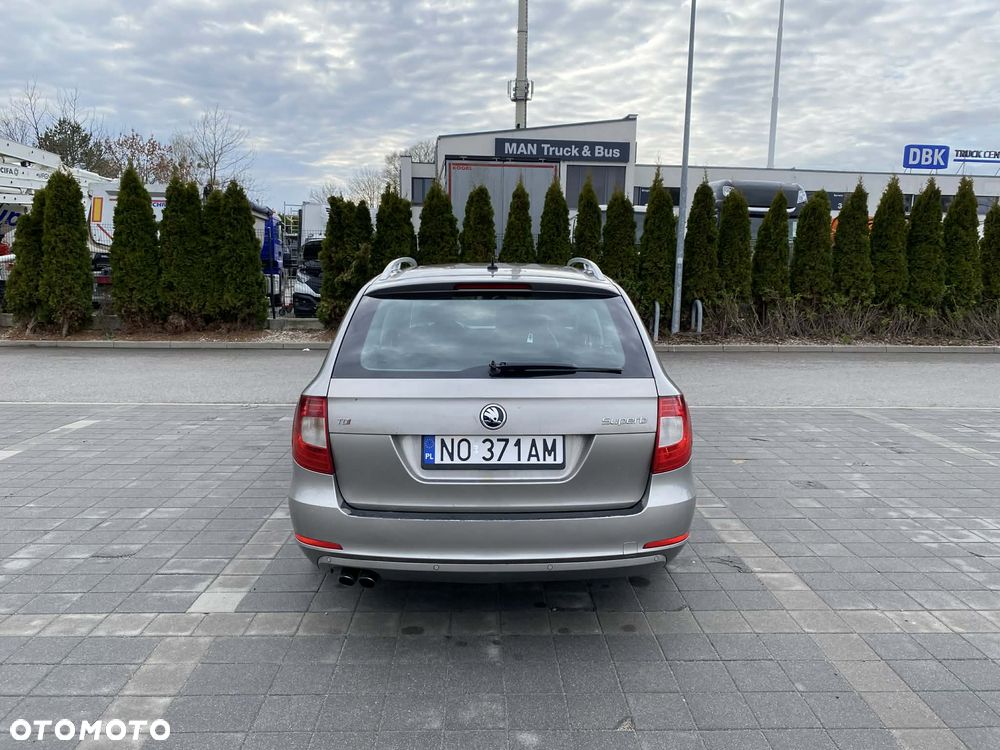 Skoda Superb 2.0 TDI Comfort - 5