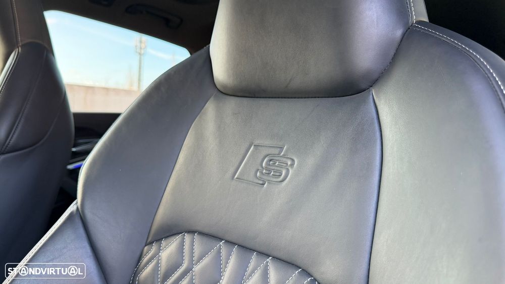 Audi e-tron 55 quattro S line - 52