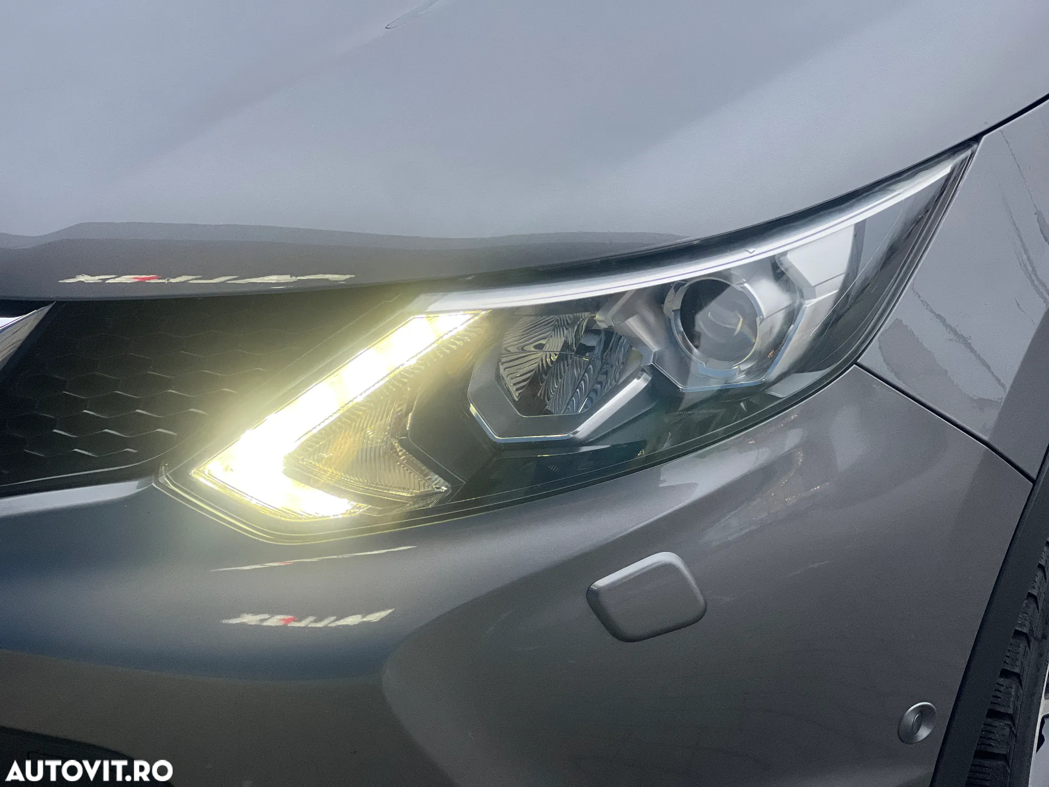 Nissan Qashqai 1.6 DCI Start/Stop X-TRONIC Tekna - 32