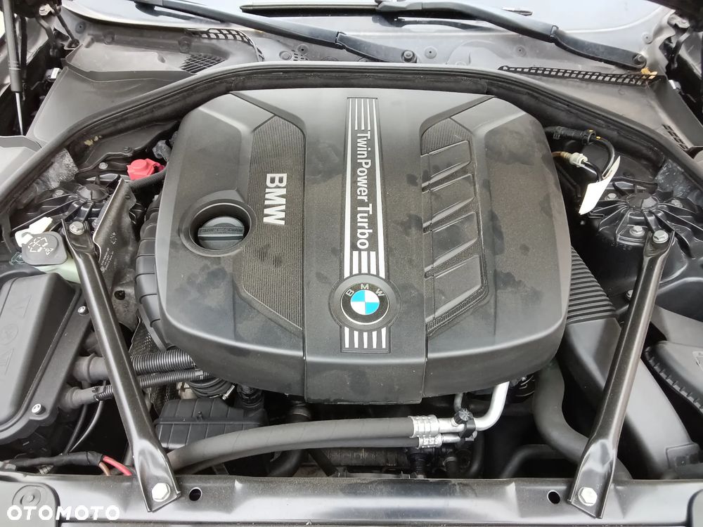 BMW Seria 5 525d Modern Line - 12