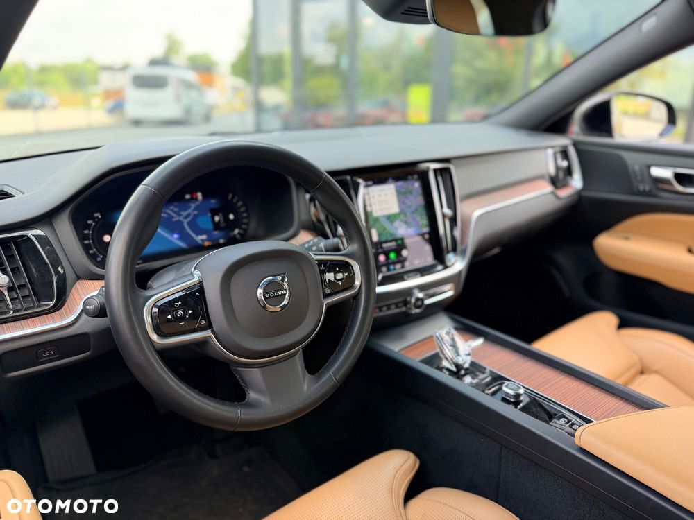 Volvo V60 B3 B Plus Dark - 15