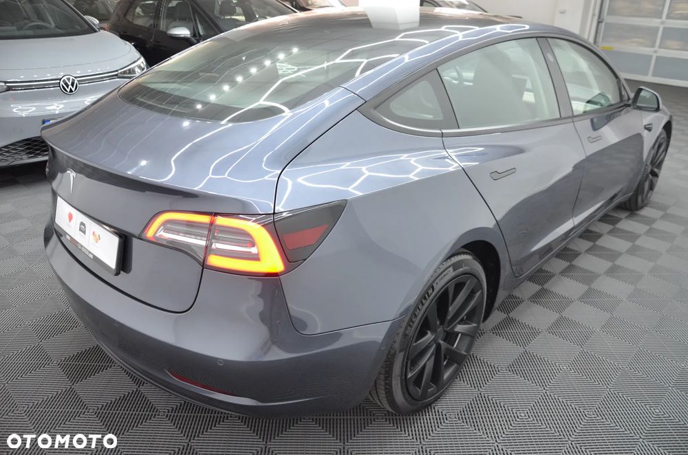 Tesla Model 3 Standard Reichweite Plus Hinterradantrieb - 7