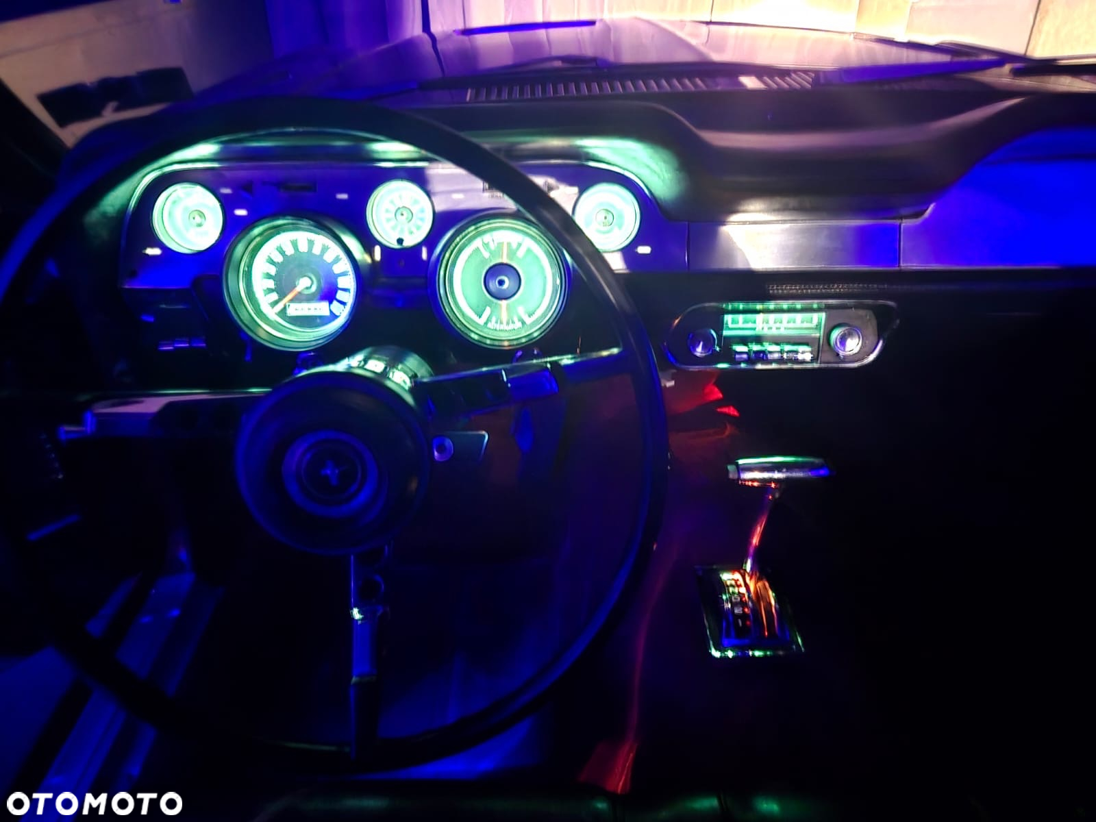 Ford Mustang - 17