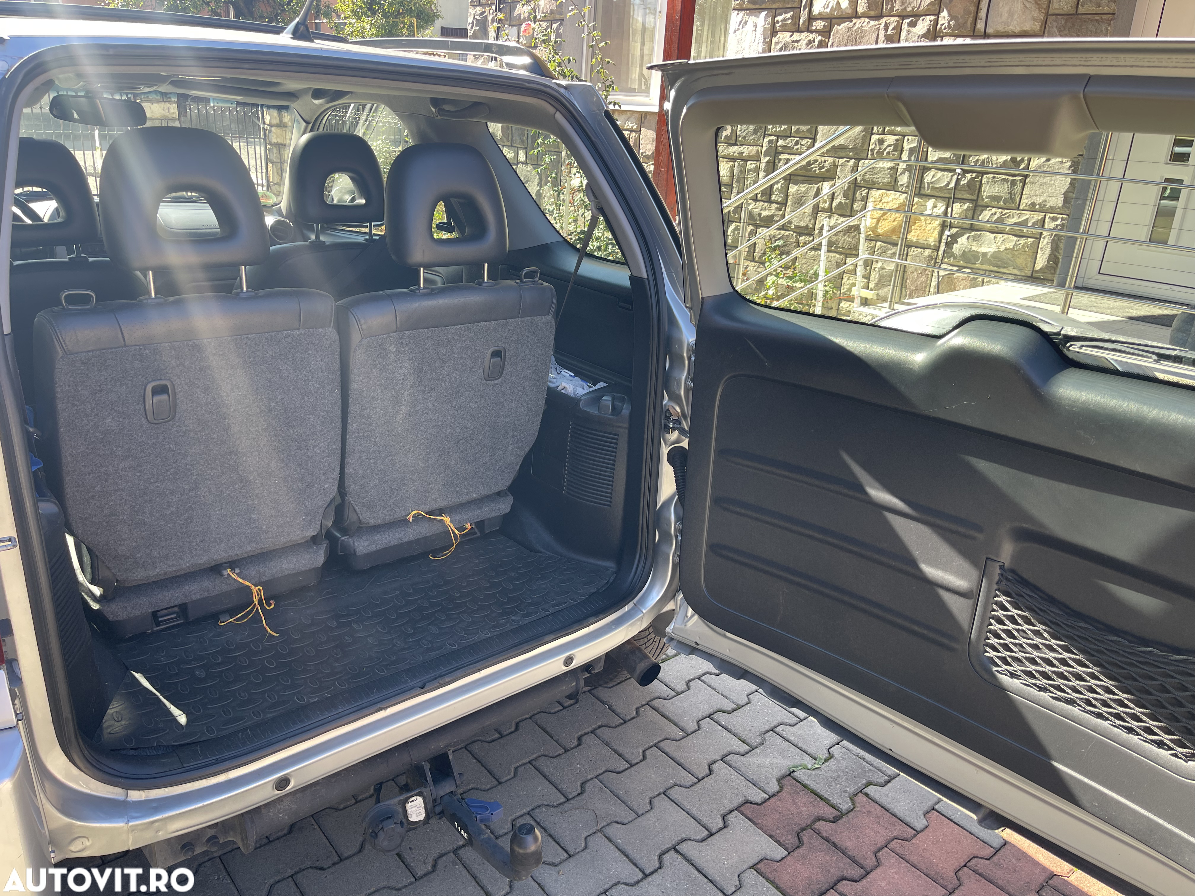 Toyota RAV4 D-4D 4x4 Executive - 9