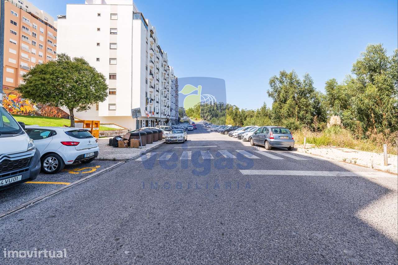Apartamento T2 como novo, equipado e mobilado em Fitares - Grande imagem: 5/45