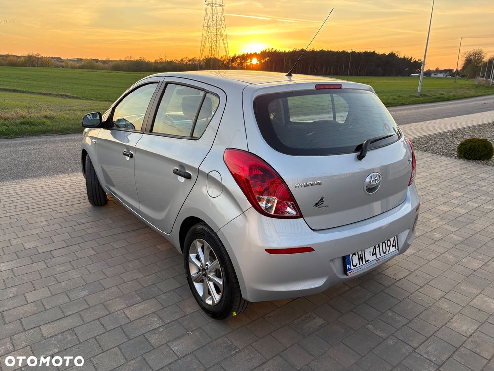 Hyundai i20 - 13