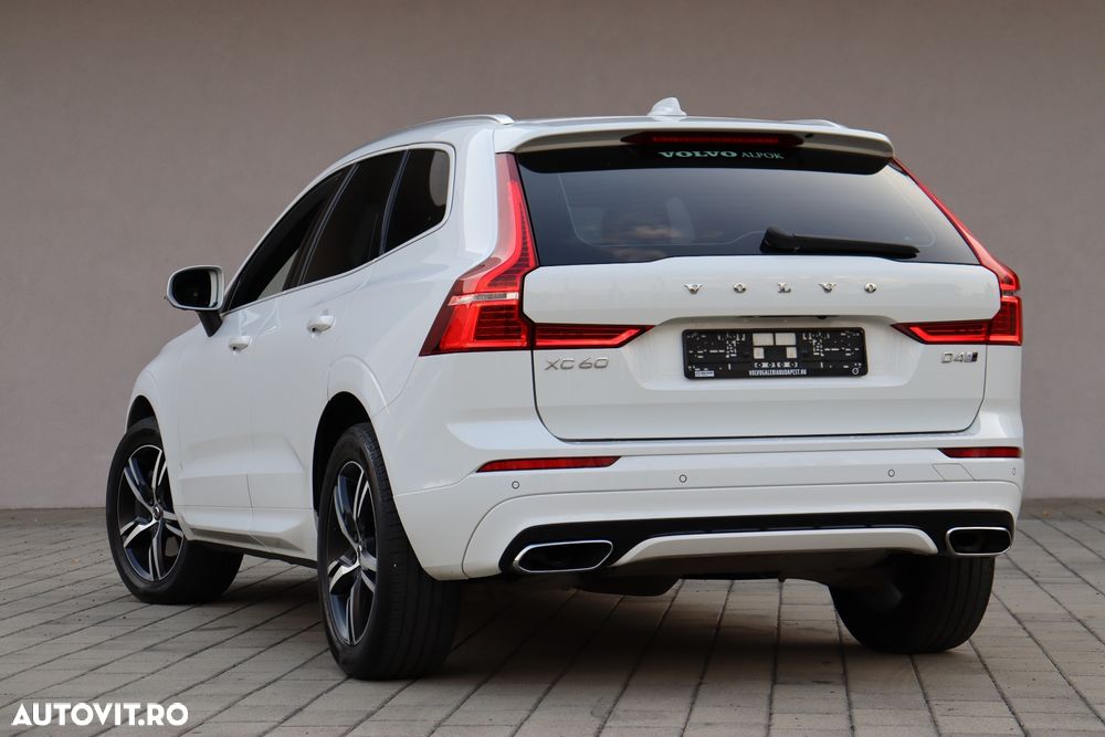 Volvo XC 60 D4 AWD R-Design - 8