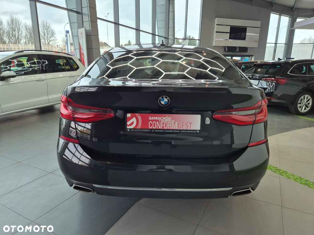 BMW 6GT - 9