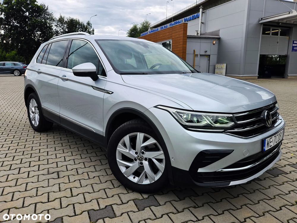 Volkswagen Tiguan 2.0 TSI 4Mot Elegance DSG - 25