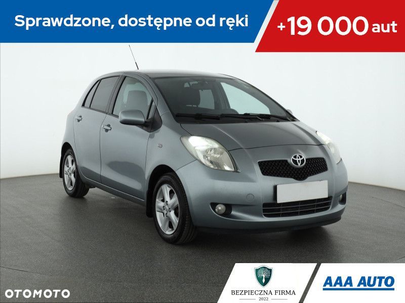 Toyota Yaris - 1