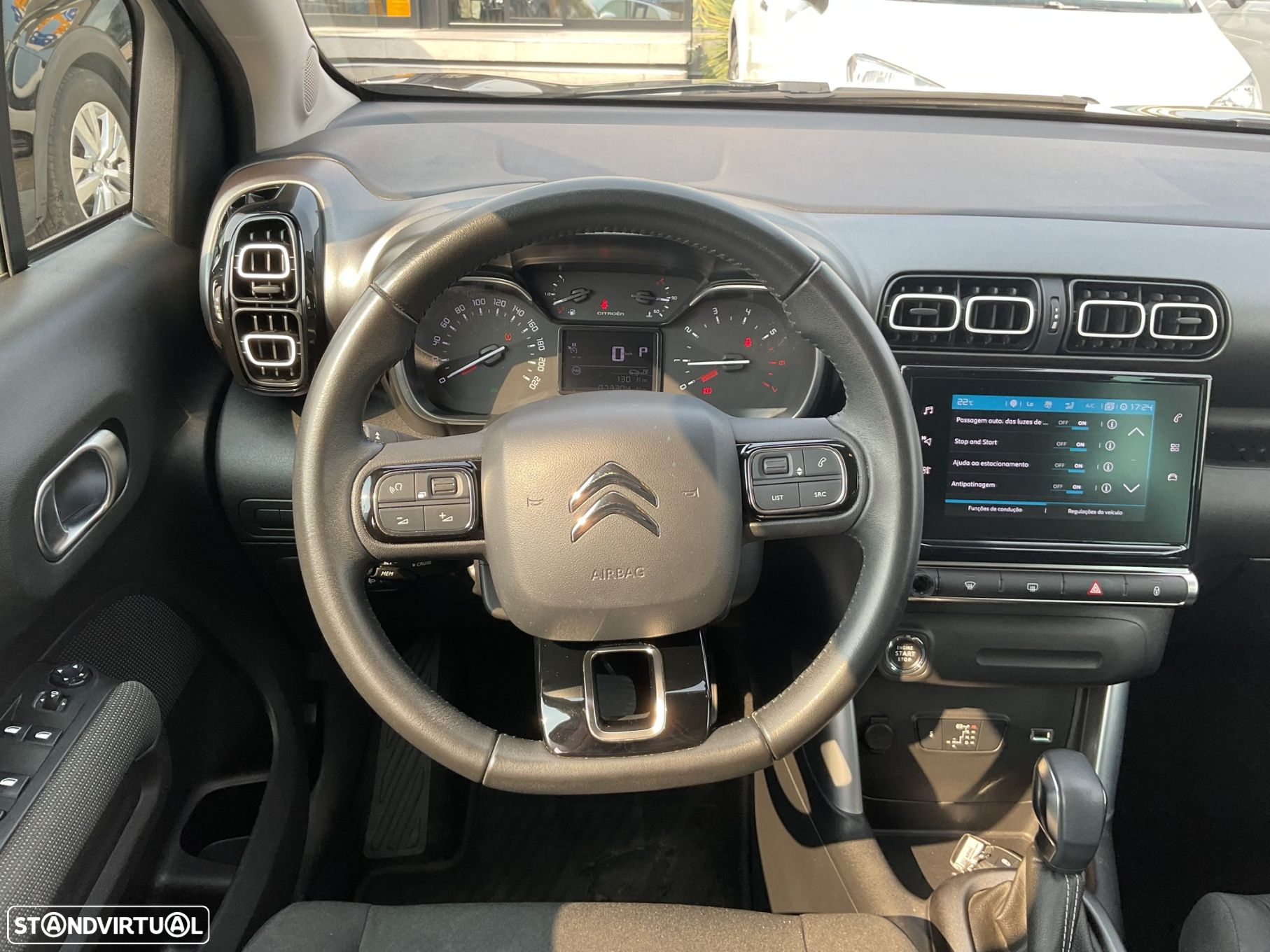 Citroën C3 Aircross 1.2 PureTech Shine EAT6 - 35