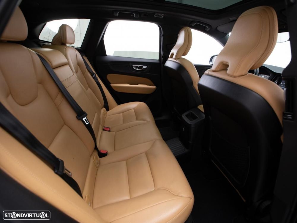 Volvo XC 60 2.0 T8 PHEV Inscription AWD - 13