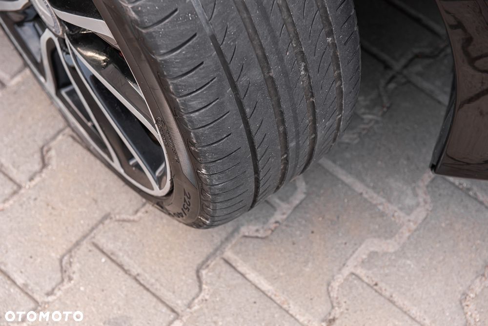 Mercedes-Benz CLA 250 7G-DCT StreetStyle - 34