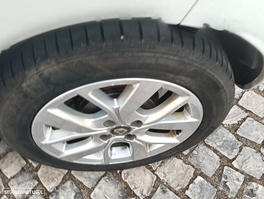 Renault Clio 1.5 dCi Limited - 14