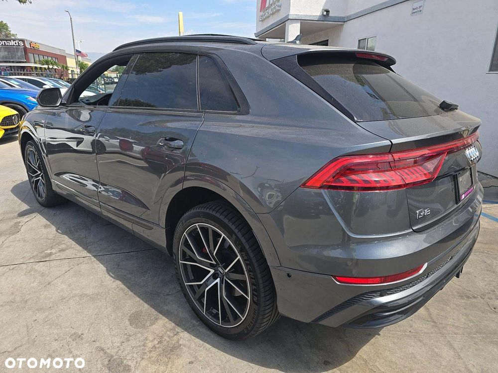 Audi Q8 55 TFSI quattro tiptronic - 3