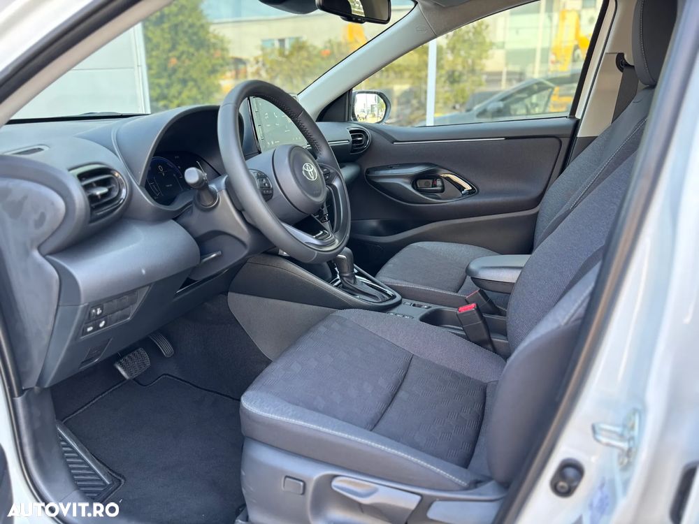 Toyota Yaris Hybrid 116 1.5 VVT-i Business Edition - 15