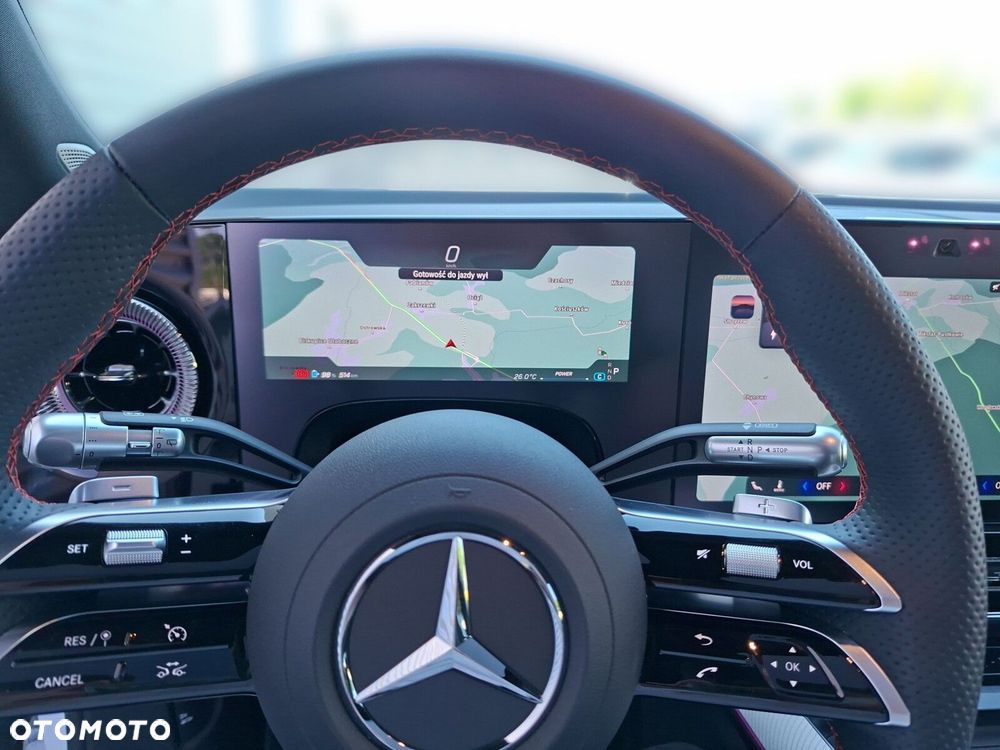 Mercedes-Benz GLB - 23