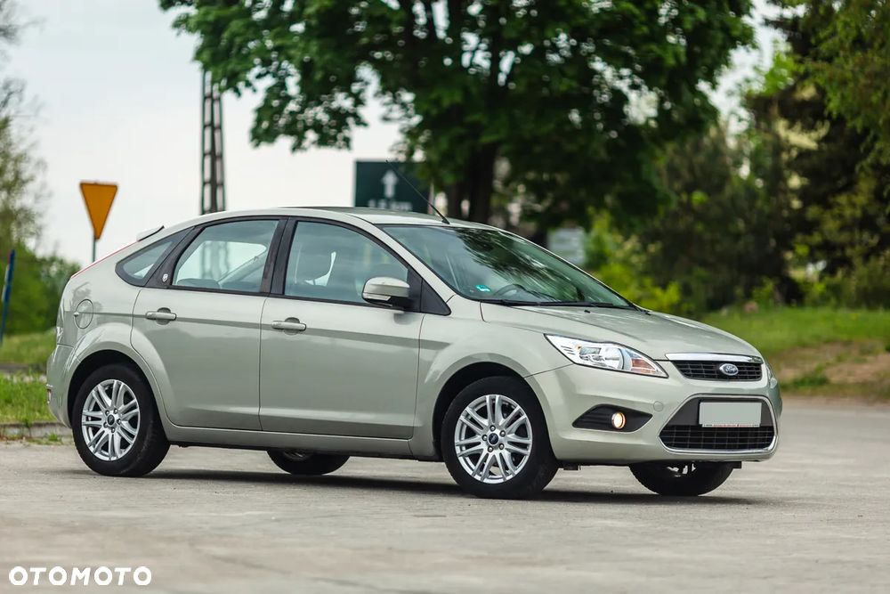 Ford Focus 1.6 Ghia - 2