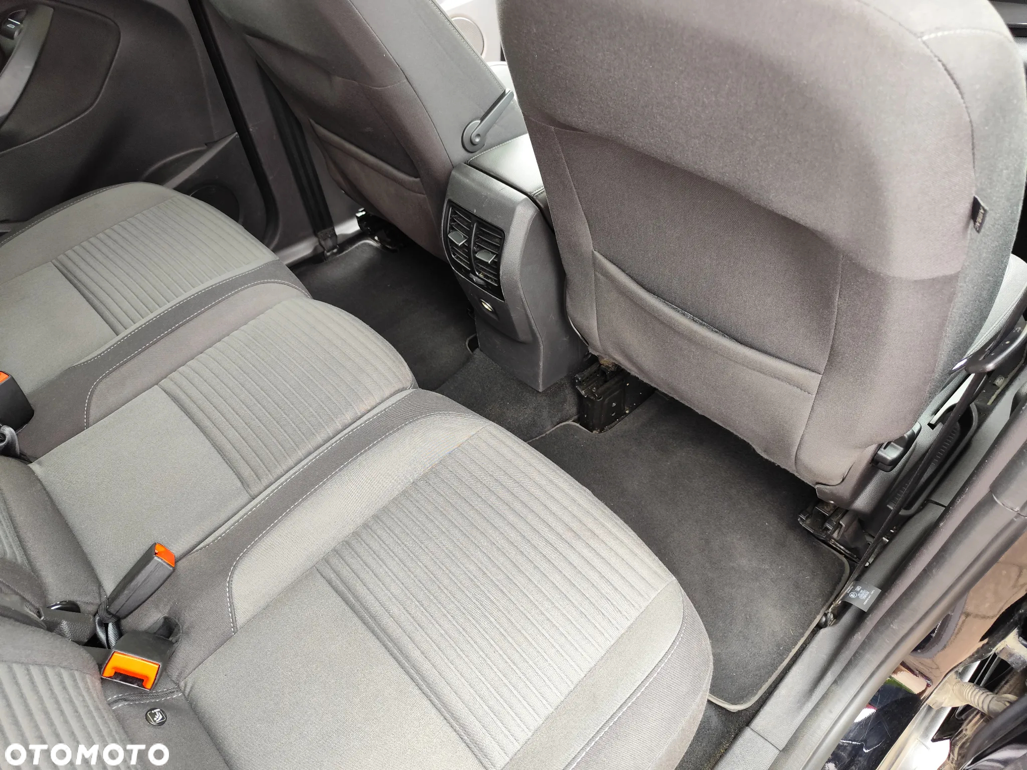 Ford C-MAX 1.5 TDCi Titanium - 27