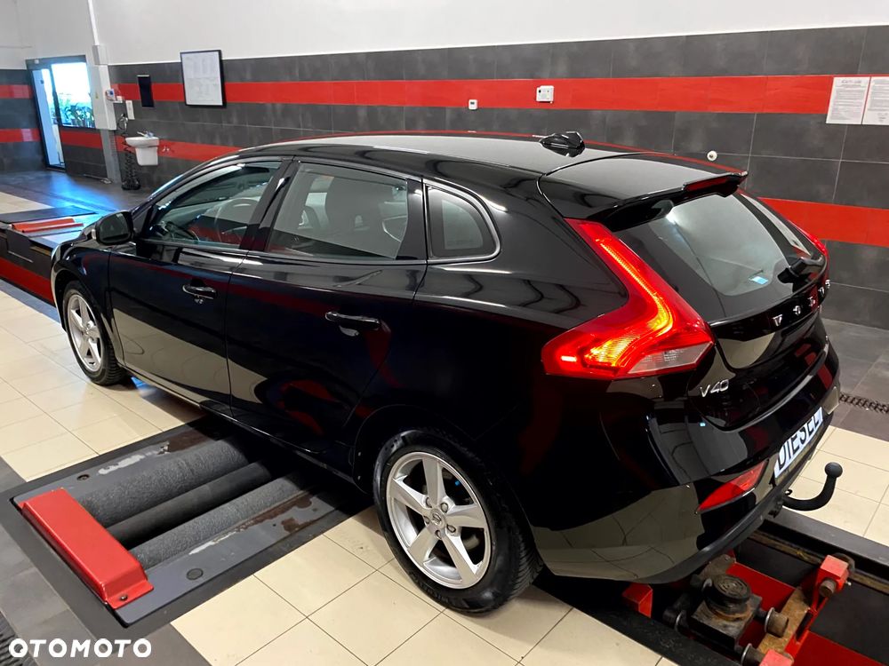 Volvo V40 D2 Drive-E Summum - 10