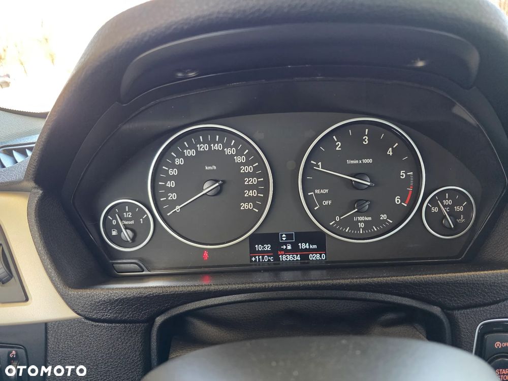 BMW Seria 3 318d DPF Edition Lifestyle - 17