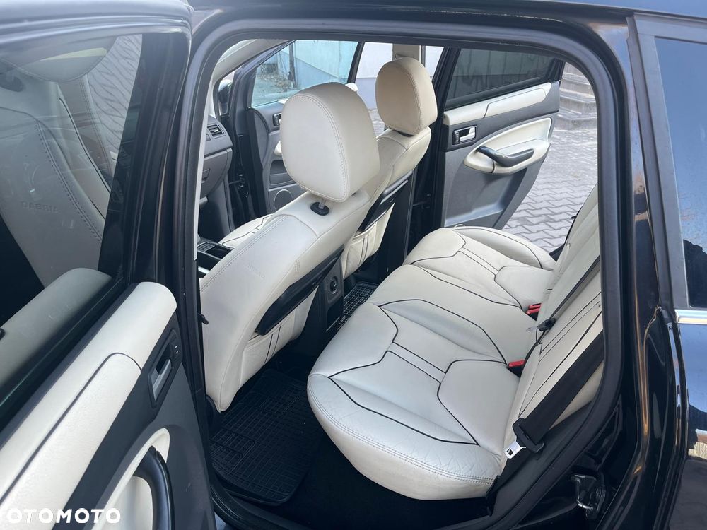 Ford Kuga 2.0 TDCi 2x4 Champions Edition - 12