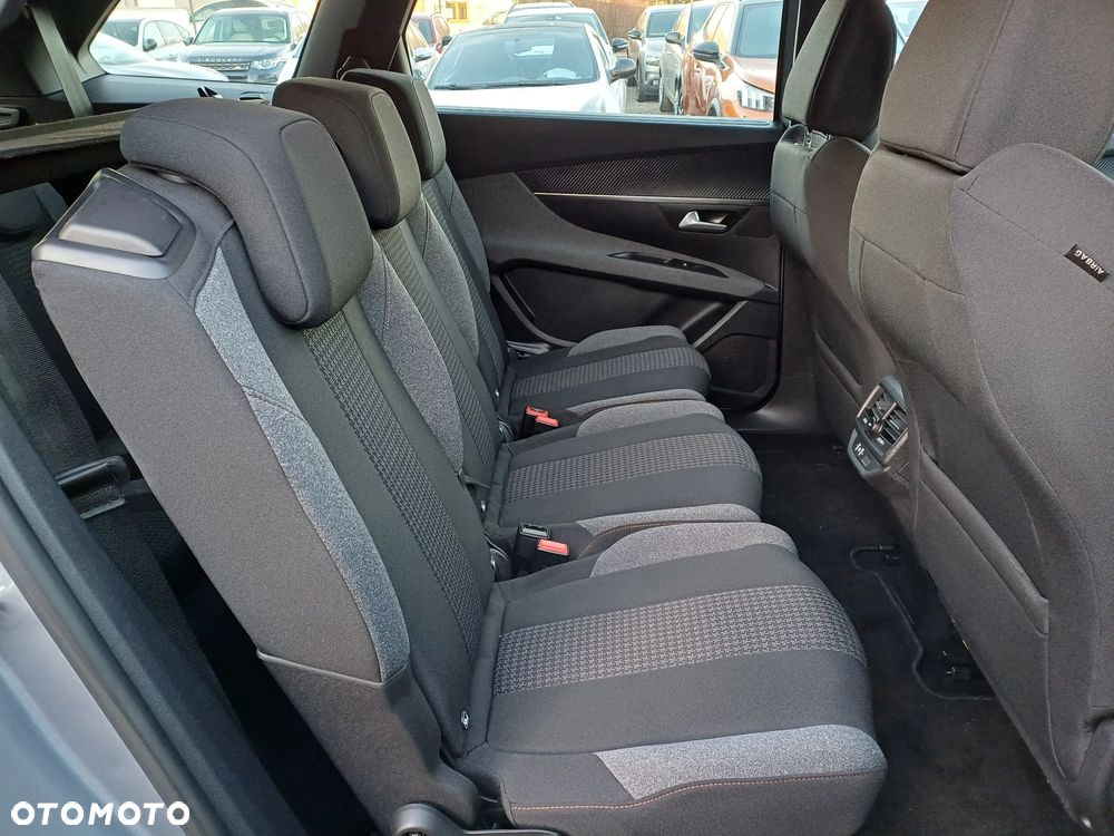 Peugeot 5008 1.5 BlueHDi Active Pack S&S EAT8 - 12