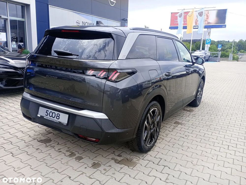 Peugeot 5008 - 8