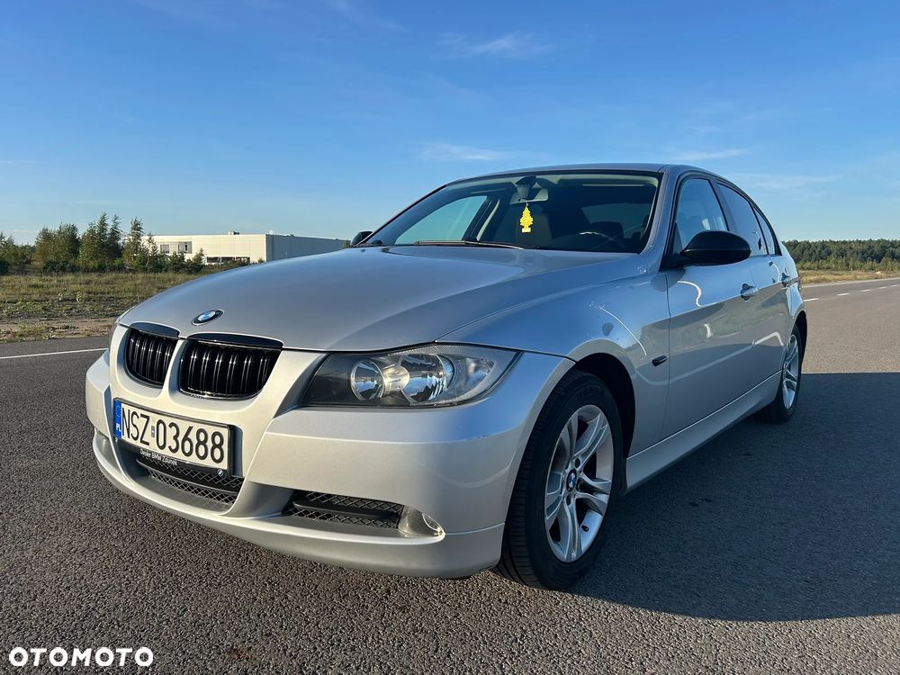 BMW Seria 3 320i - 1