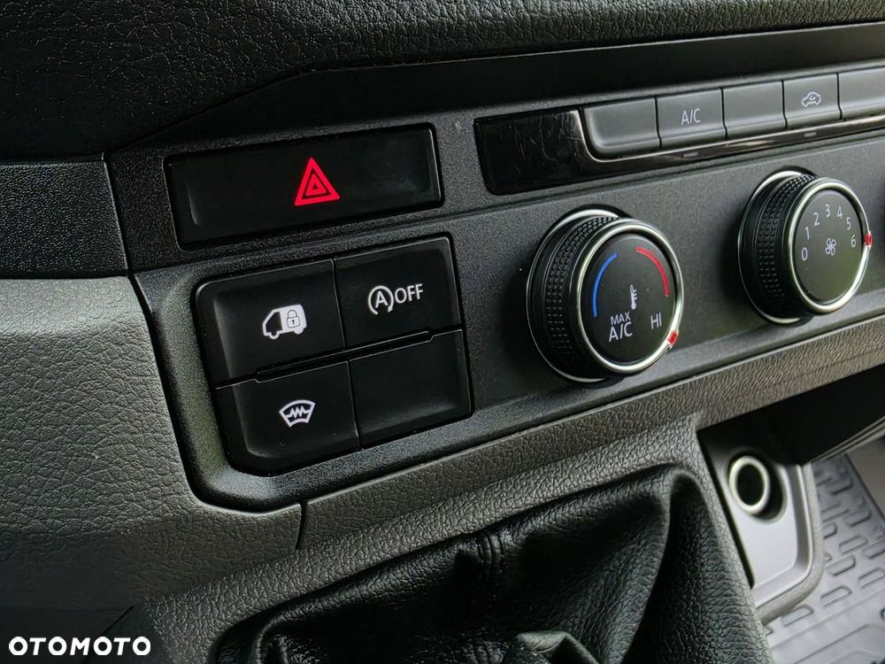 Volkswagen Crafter - 28