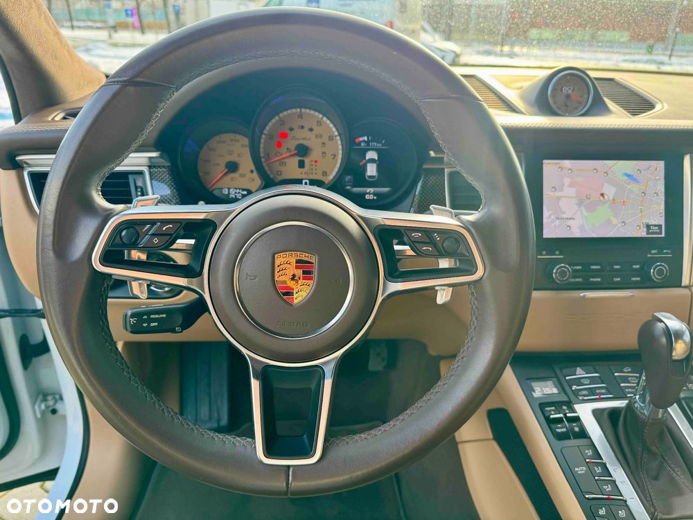 Porsche Macan - 23