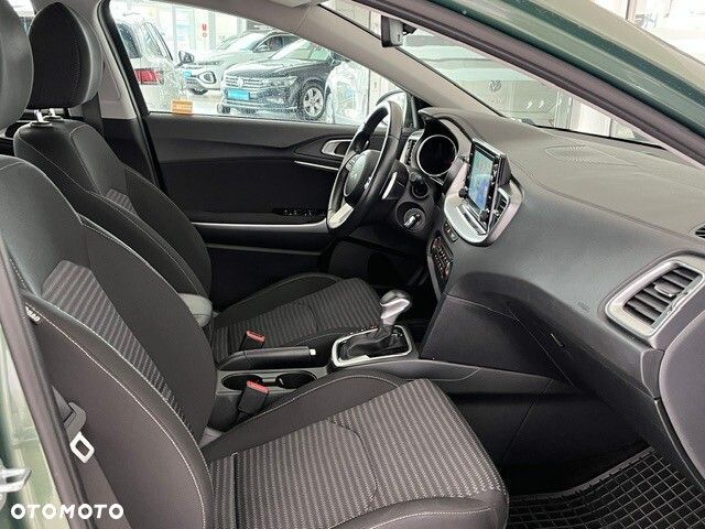 Kia Ceed 1.5 T-GDI M DCT - 35