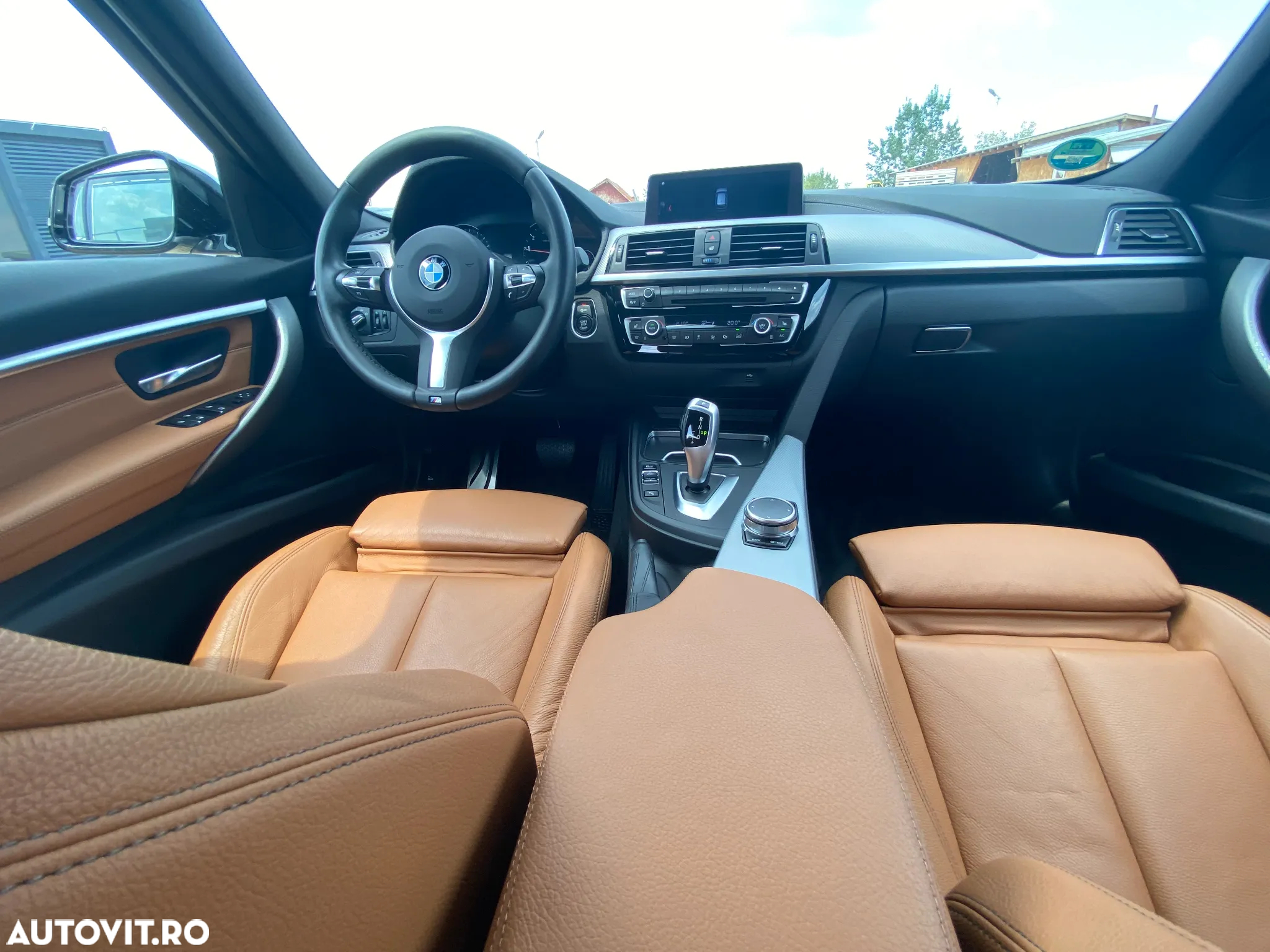 BMW Seria 3 318i Touring Aut. M Sport - 12