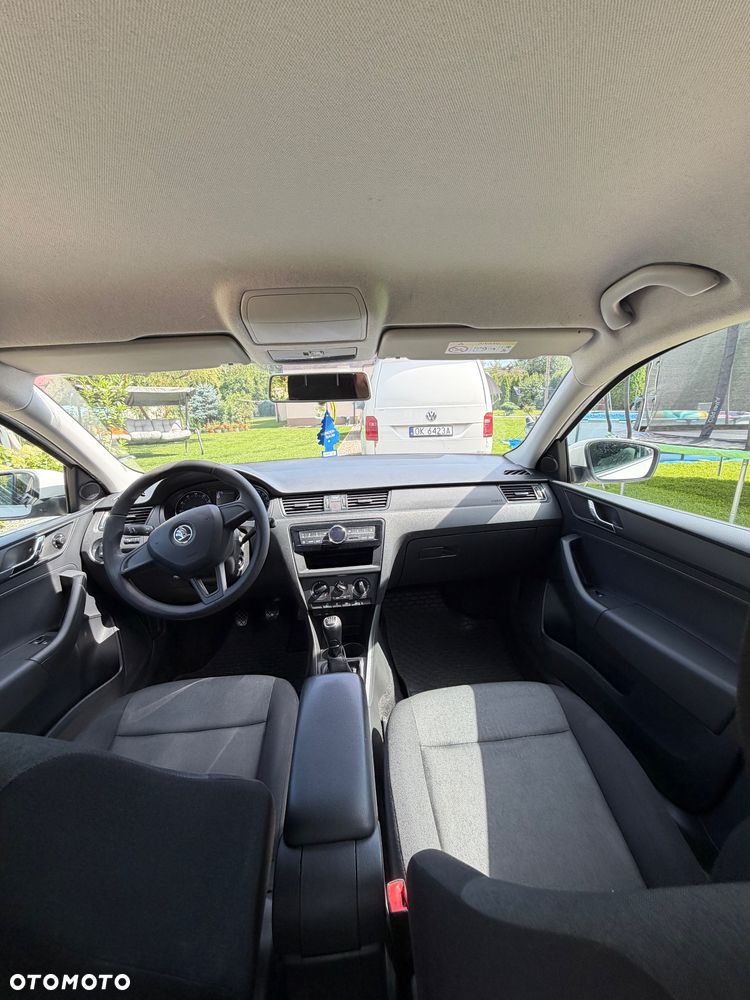 Skoda RAPID 1.2 TSI Active - 9