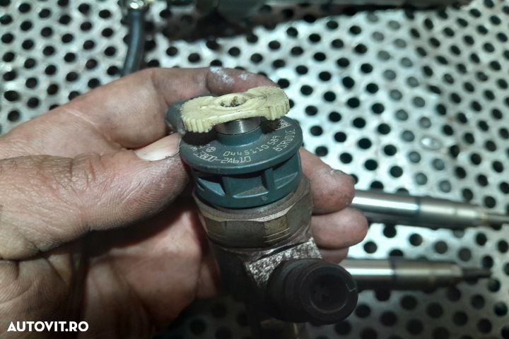 Injector motorina 0445110589 0445110589 Hyundai i40 VF [2011 - 2015] - 2