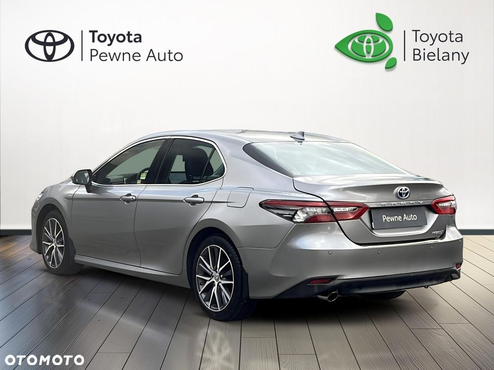 Toyota Camry 2.5 Hybrid Executive CVT - 3