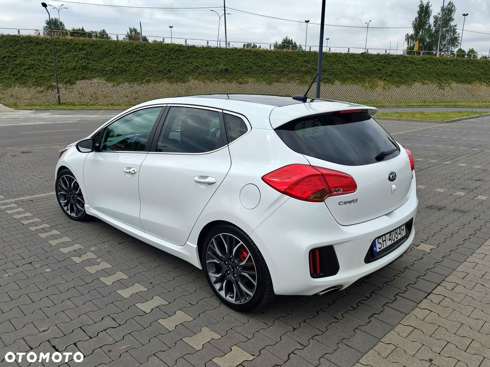Kia Ceed - 23