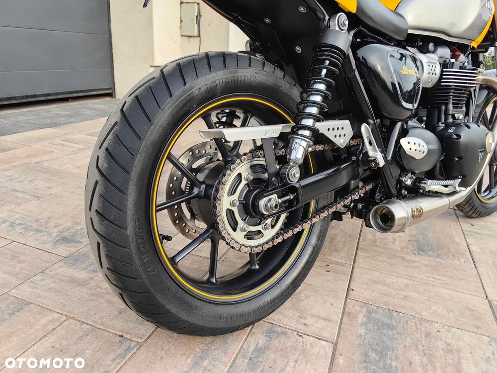 Triumph Bonneville - 7